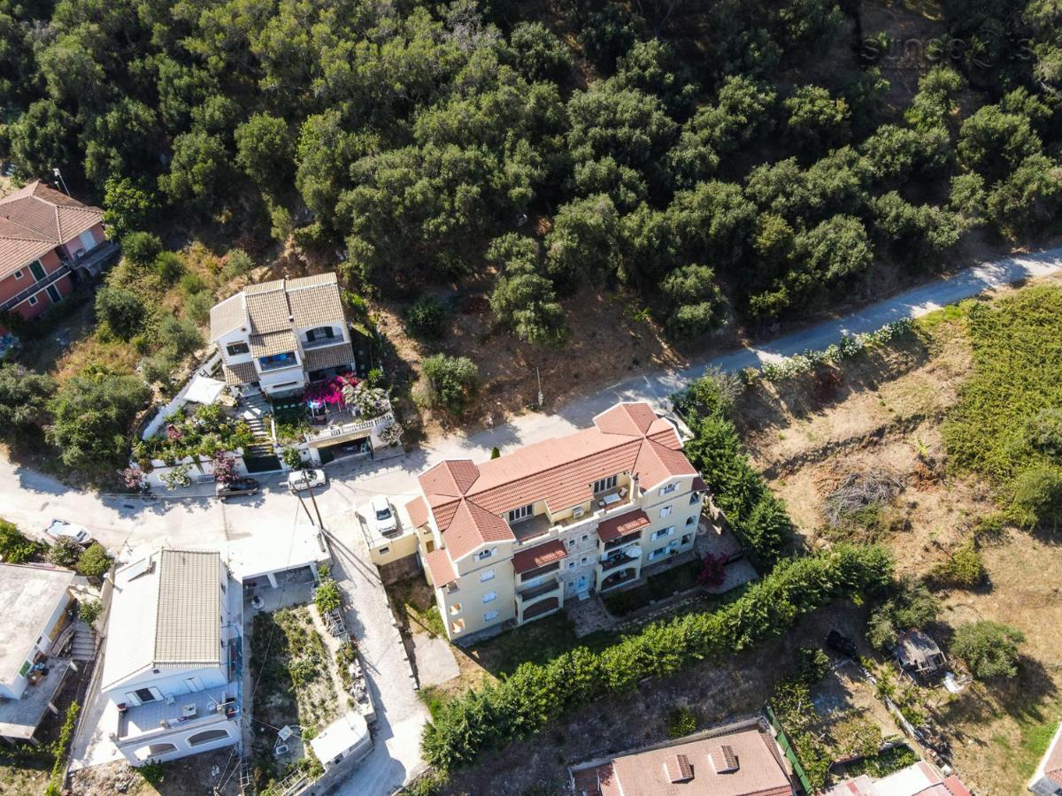 Villa Konstantina Petriti  ภายนอก รูปภาพ