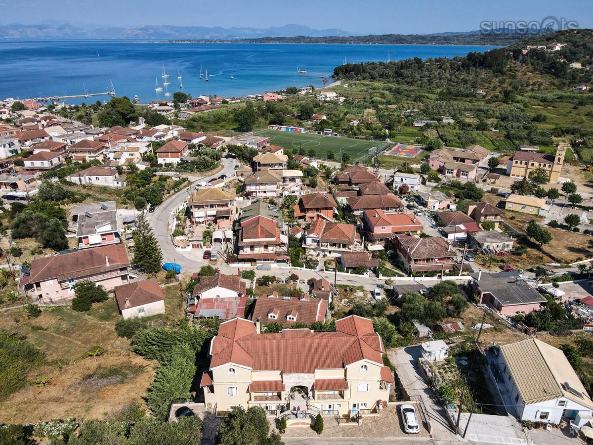 Villa Konstantina Petriti  ภายนอก รูปภาพ