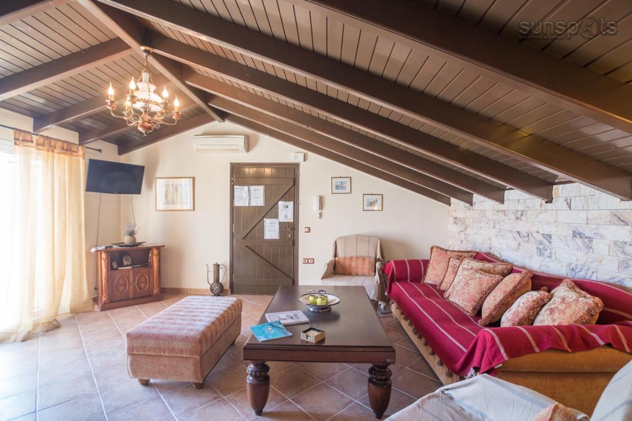 Villa Konstantina Petriti  ภายนอก รูปภาพ